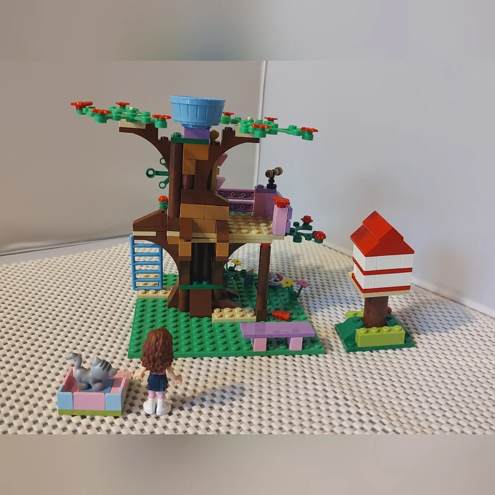 LEGO Friends 3065 Olivia's Tree House Building Toy Set